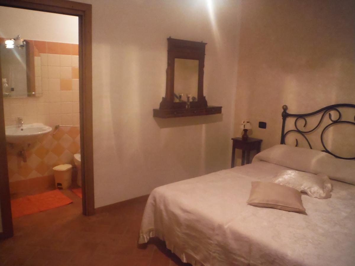 فولتيرا Agriturismo Santa Adriana الغرفة الصورة