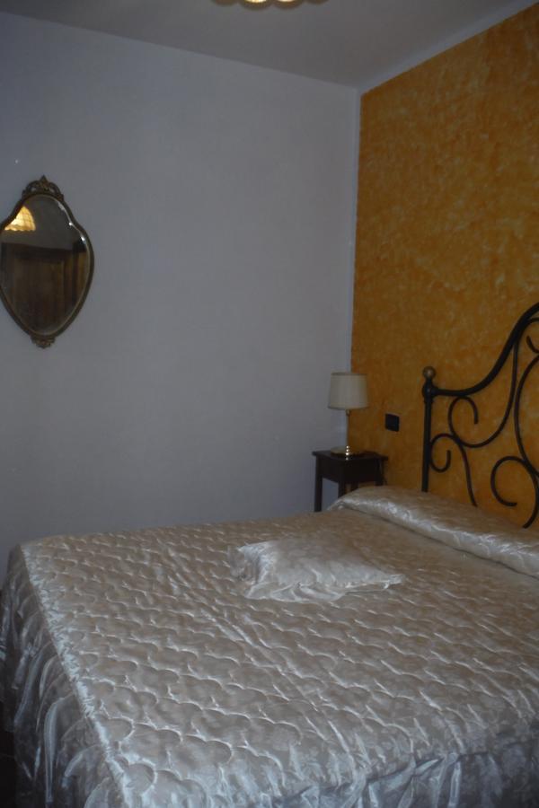 فولتيرا Agriturismo Santa Adriana الغرفة الصورة